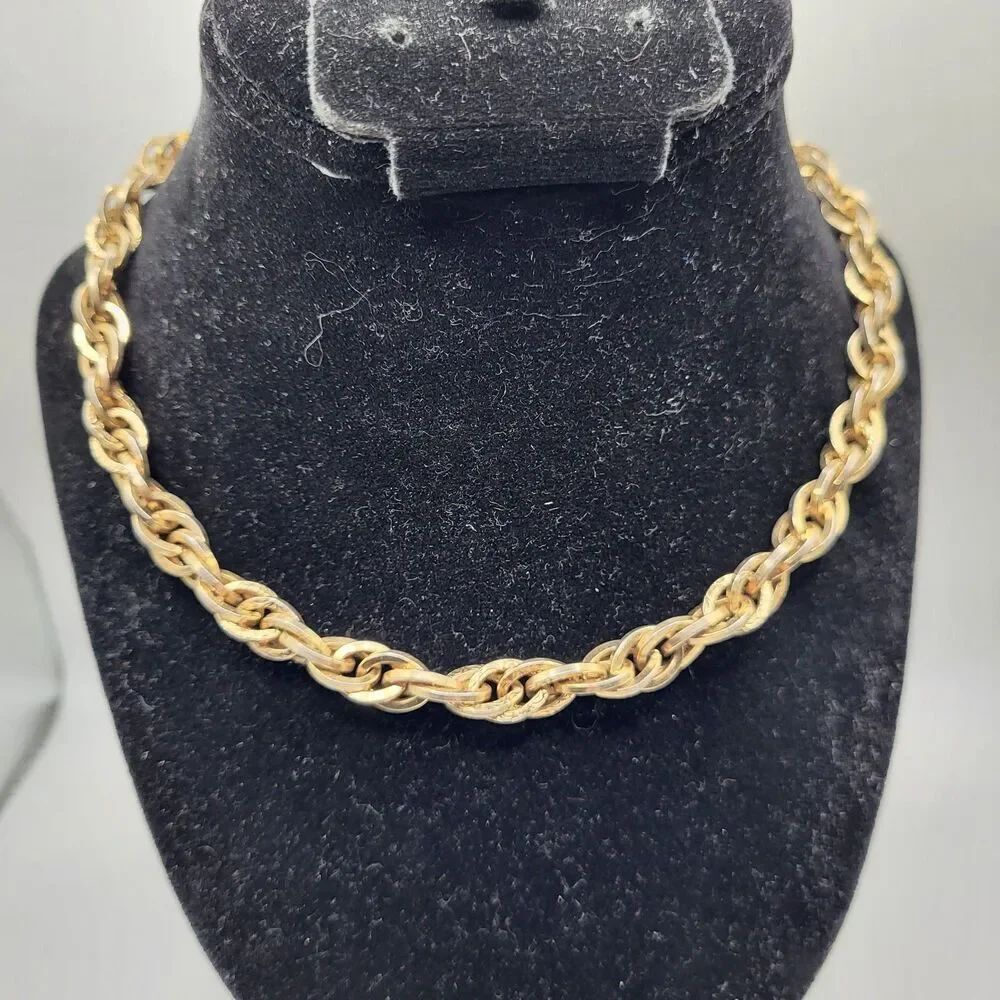 Vintage Sarah Coventry Gold Tone Rope Chain Chunky Choker Necklace 14in